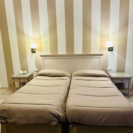 טריאסטה Hotel Bristol מראה חיצוני תמונה