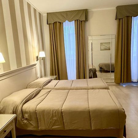 טריאסטה Hotel Bristol מראה חיצוני תמונה