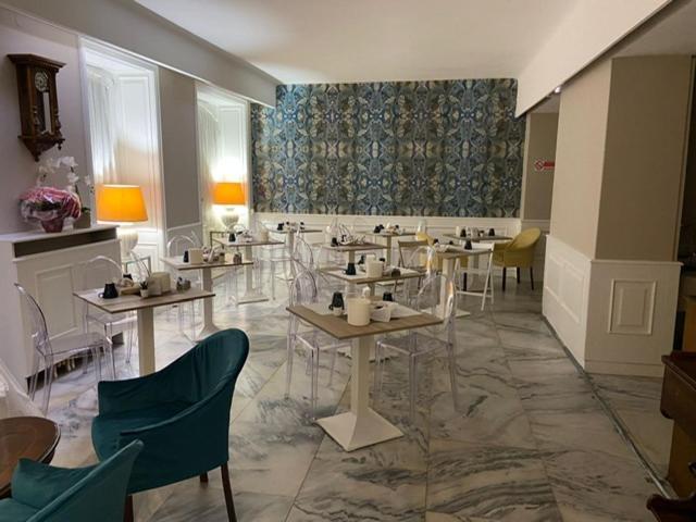 טריאסטה Hotel Bristol מראה חיצוני תמונה