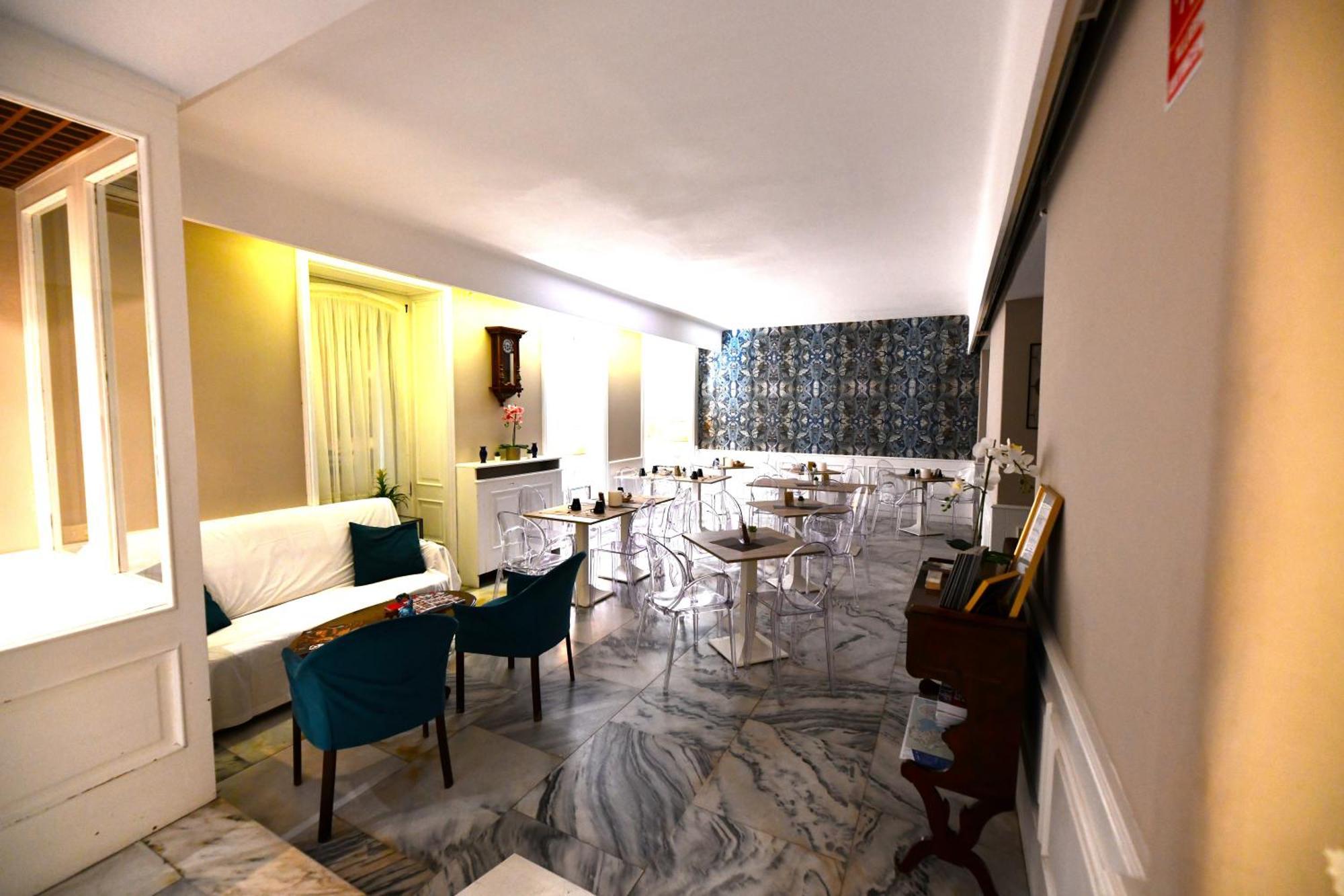 טריאסטה Hotel Bristol מראה חיצוני תמונה